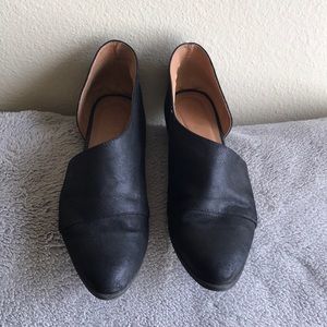 Qupid Black faux leather booties, d'Orsay style